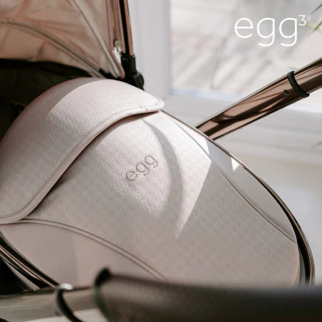 Egg3 Luxury Travel Bundle With Shell Car Seat - Houndstooth Almond Exclusive