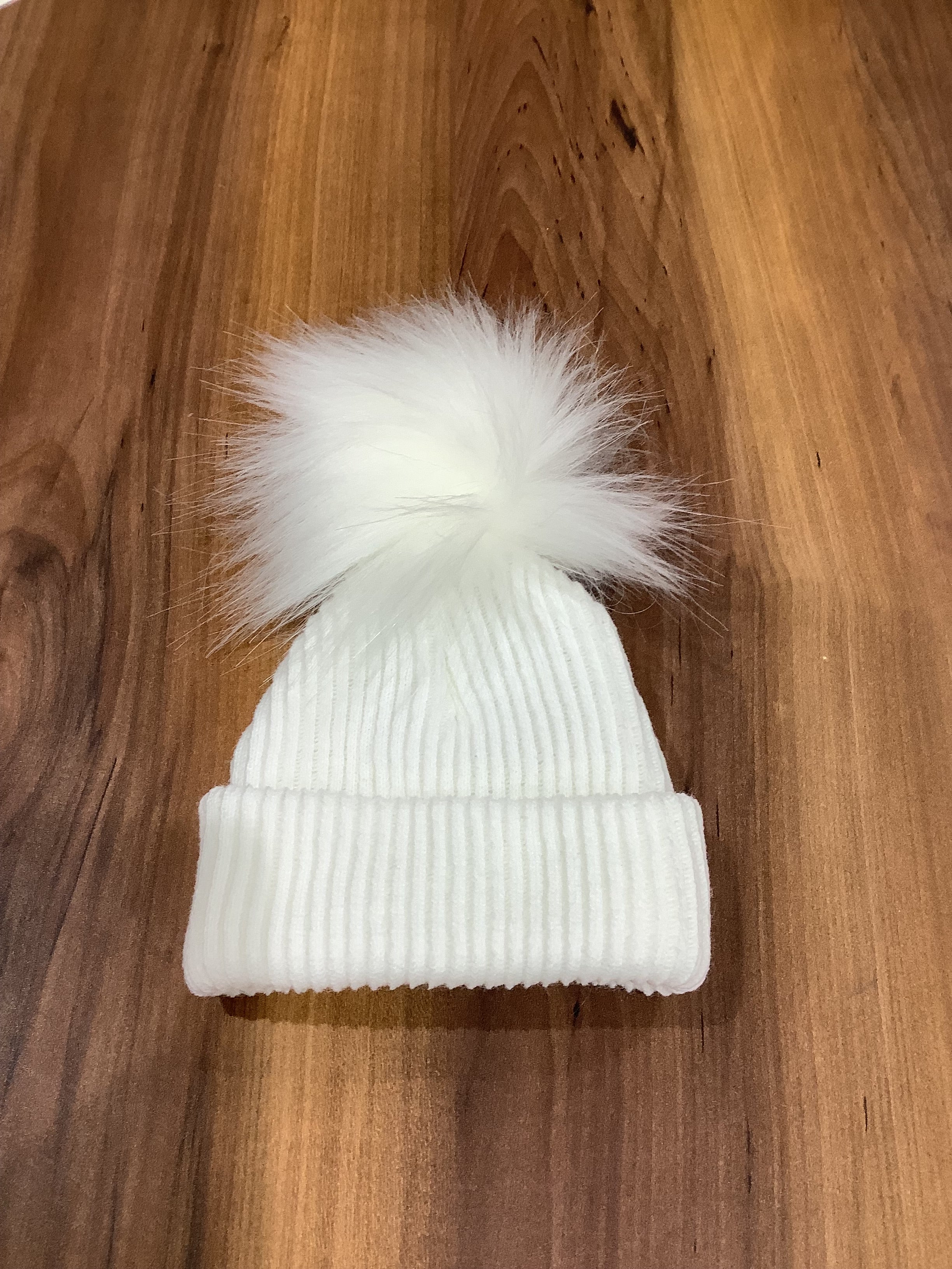 1st Size stripe turn up 1 fur pom pom Hat White