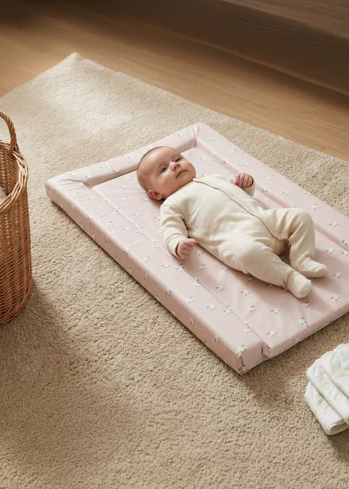 Changing Mat, Flossie