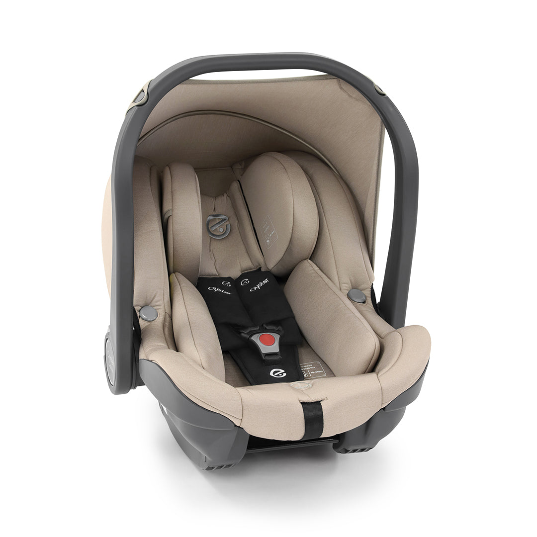 Oyster 3 Bundle including i-size carseat and isofix base – Champagne